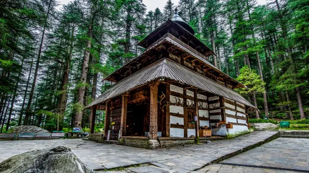 Hidimba temple manali himachal pradesh